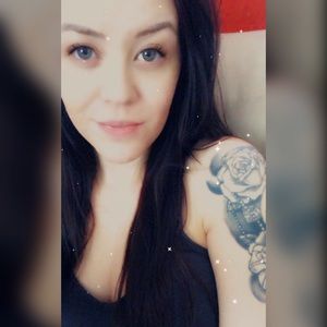 Meet your Posher, Haley